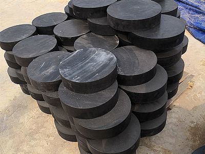 花垣县板式橡胶支座由若干层橡胶片与薄钢板经加压硫化